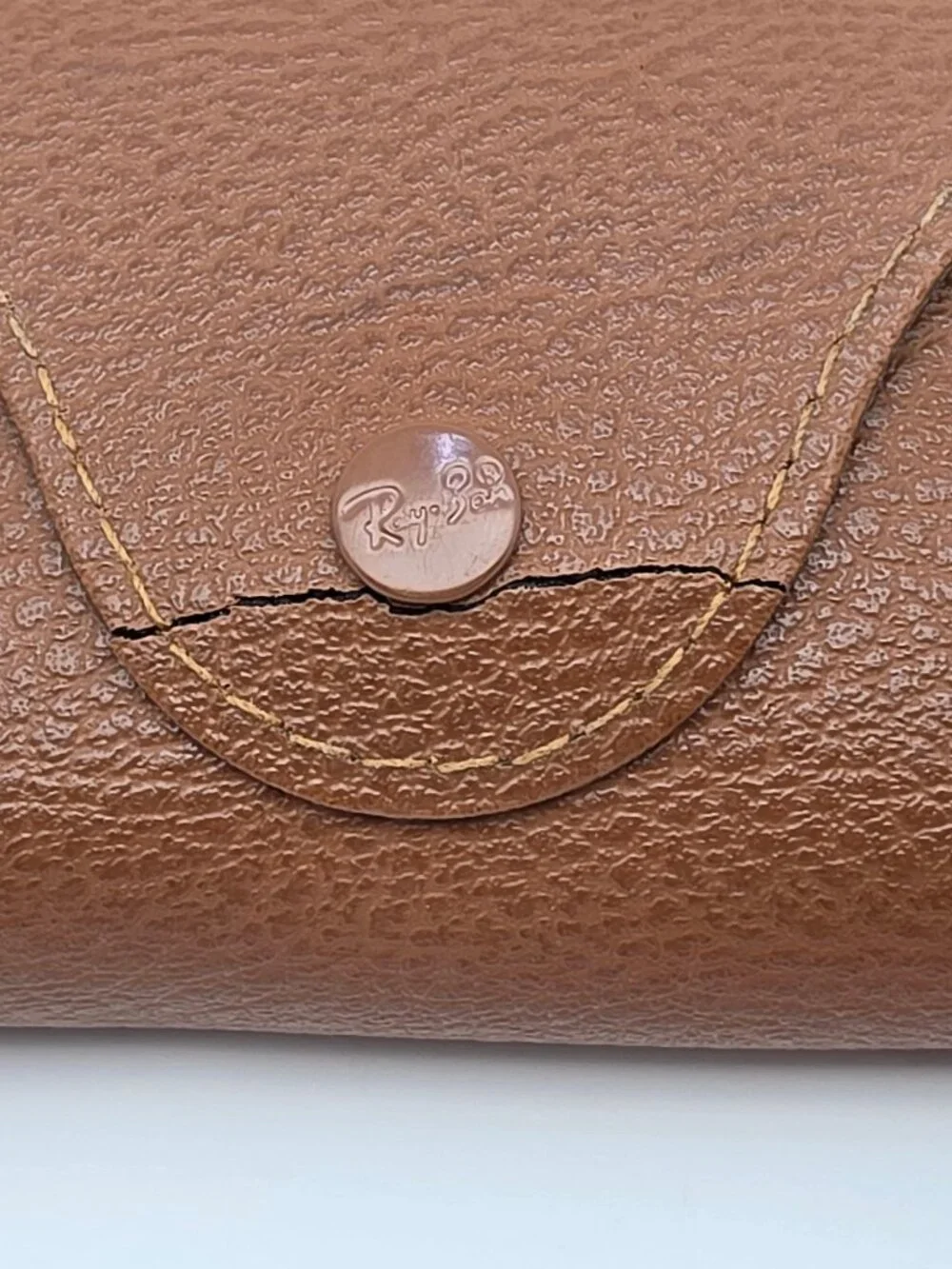 Ray-Ban this listing